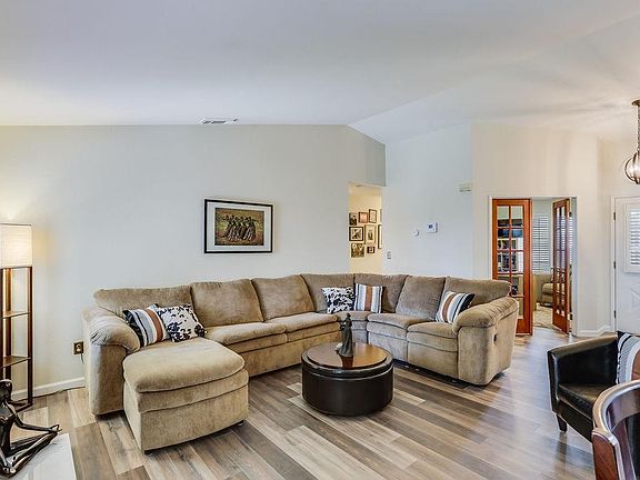 5th image of 8140 Scenic Hills Way
