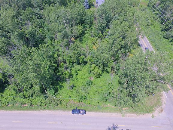 5th image of 37 Jackson St SW