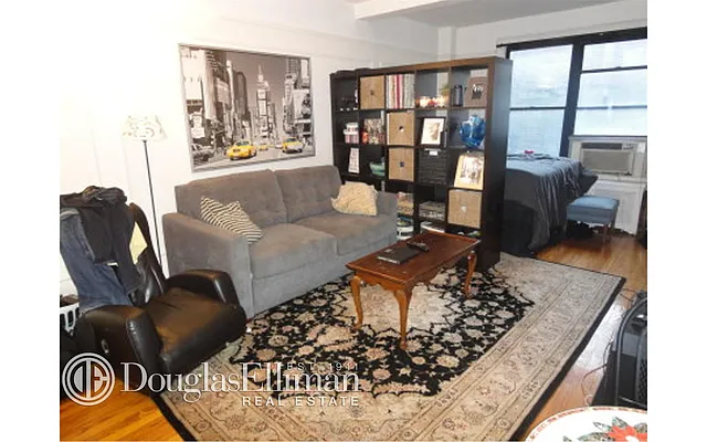 Rented by Douglas Elliman | media 10