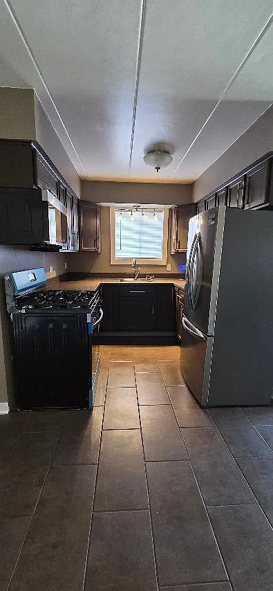 2 bed, 1.5 bath, 900 sqft, $1,650 — Photo 4