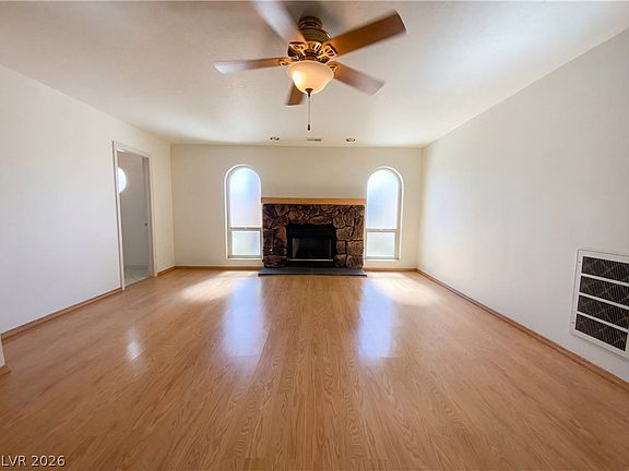 3rd image of 3698 Laughlin Blvd