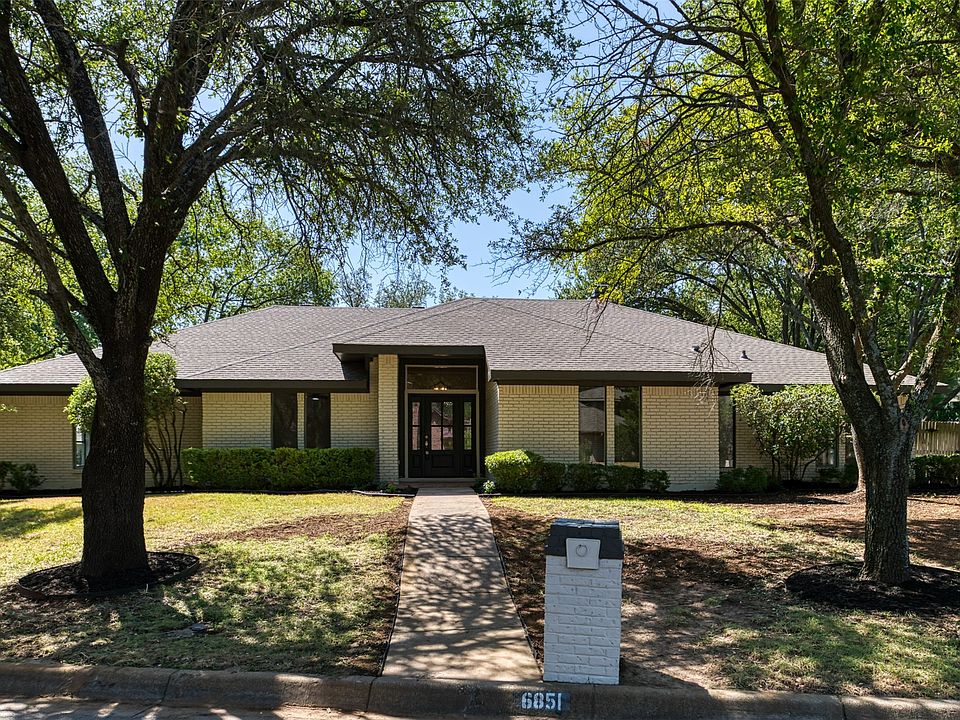 1st image of 6851 Shorecrest Ct