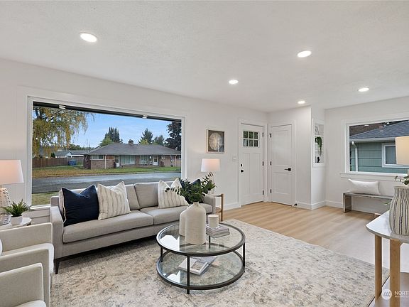 5th image of 10911 57th Street E