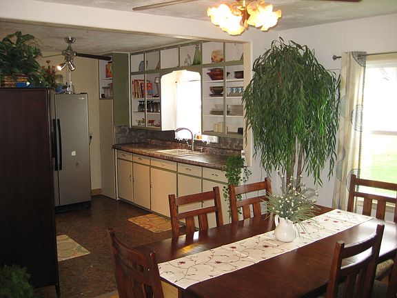DINING TO KITCHEN