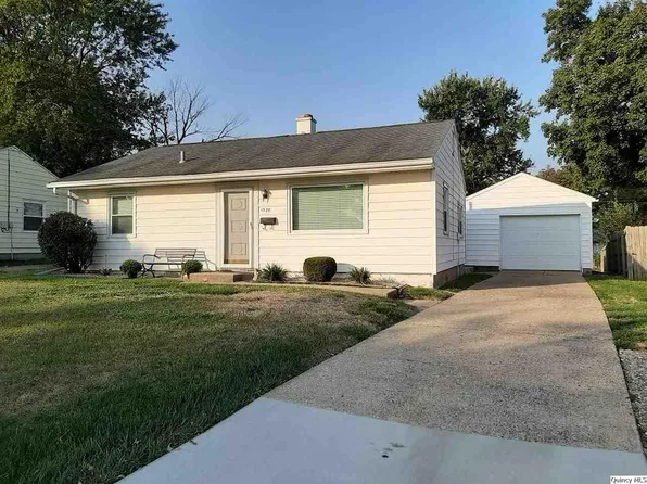 1528 Granview Dr, Quincy, IL 62301