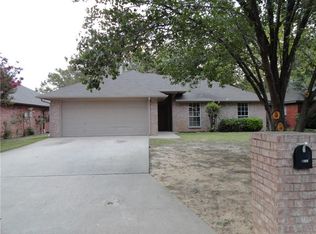 1108 Bayfield Dr, Denton, TX 76209
