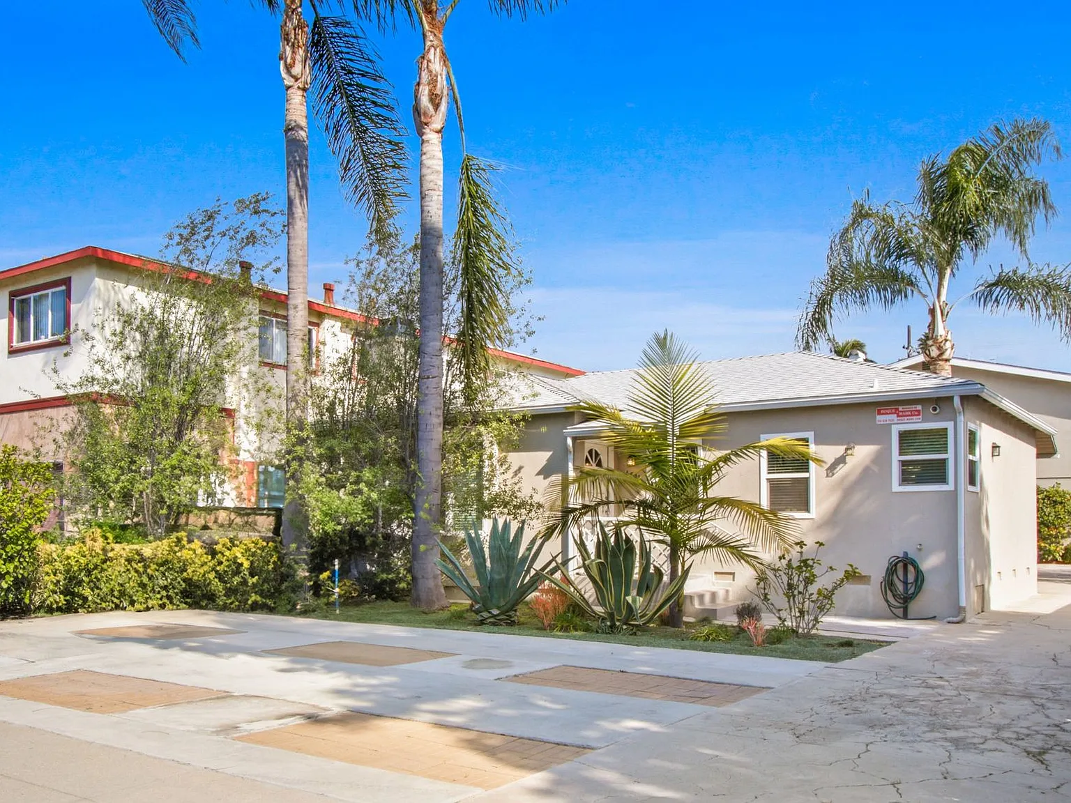1531 Harvard St in Santa Monica - steps to Water Garden and SM Blvd! — Photo 3