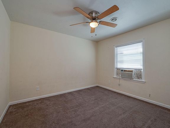 3rd image of 1251 21st St #B