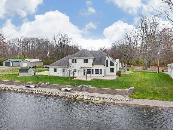4th image of 420 Lane 136 Big Turkey Lake