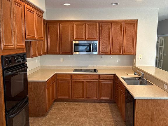 5th image of 4262 Glenhaven Dr
