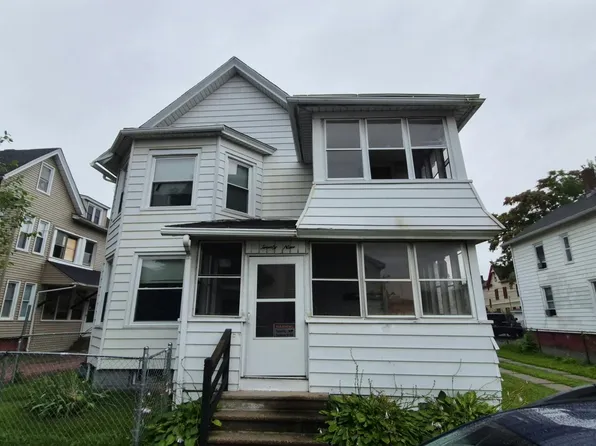 29 Marble St, Springfield, MA 01105