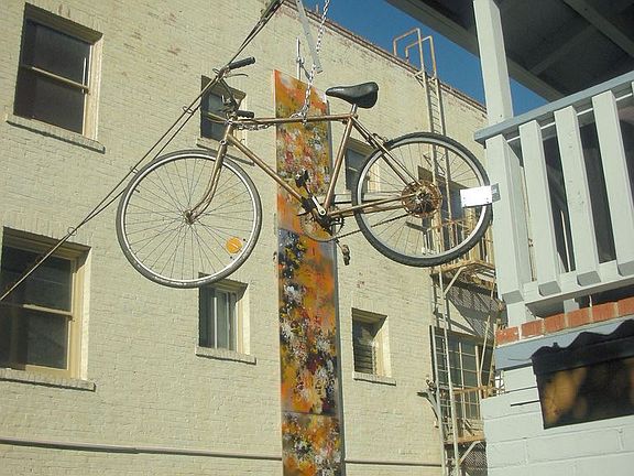 5th image of 401 Olive St APT 17