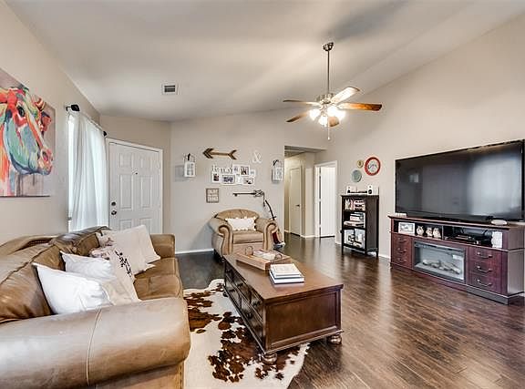 5th image of 1133 Boxwood Dr