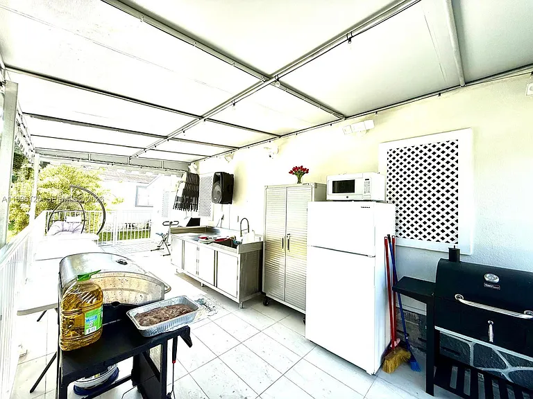 5371 NW 200th Ter #409 — Photo 21