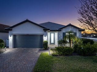16000 Palmetto Prairie Dr, Alva, FL 33920