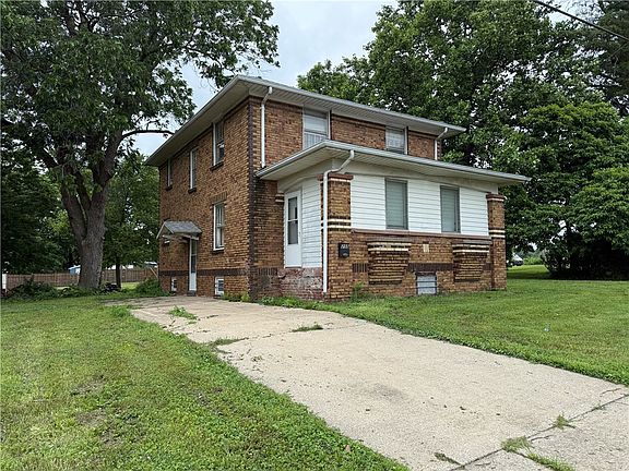 3rd image of 255 N 27th St