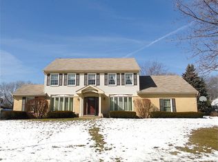1207 W Borders Dr, Palatine, IL