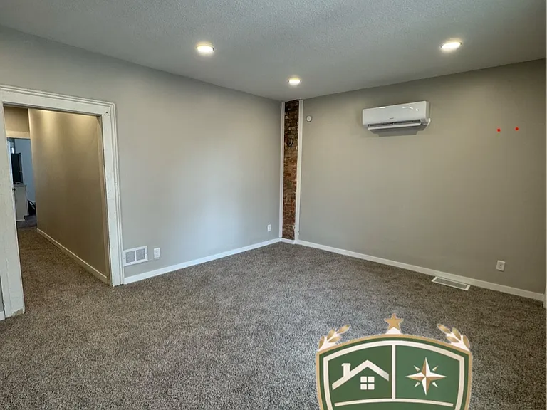 624 Walnut St #1 — Photo 1