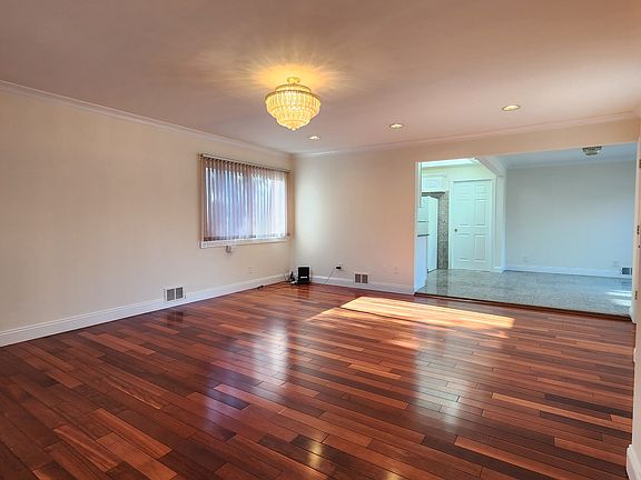 2nd image of 1029 Merriam Rd