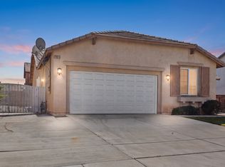 12923 Georgetown Ln, Victorville, CA 92392