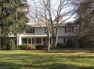 883 Ghent Ridge Dr, Akron, OH 44333