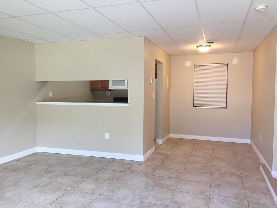 1st image of 38325 North Ln APT H108