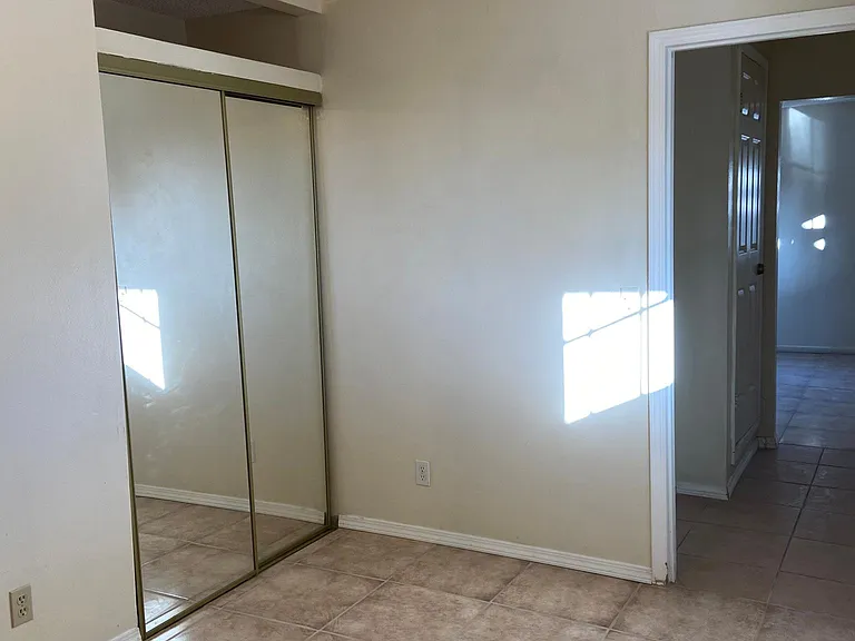 Hilltop Dr — Photo 14