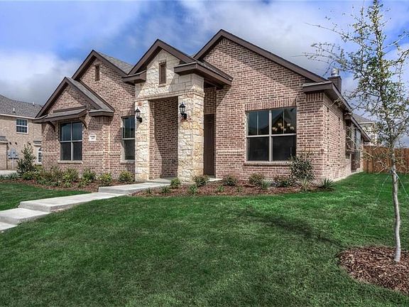 3rd image of 127 Laurel Oak Dr