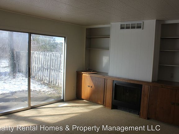 5th image of 1943 Laurel Oak Dr