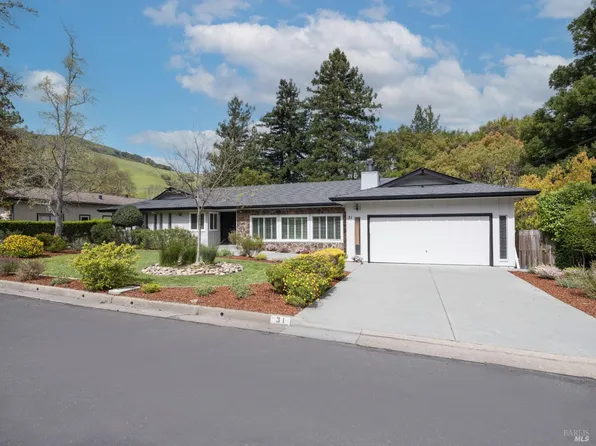31 Dutch Valley Lane, San Anselmo, CA 94960