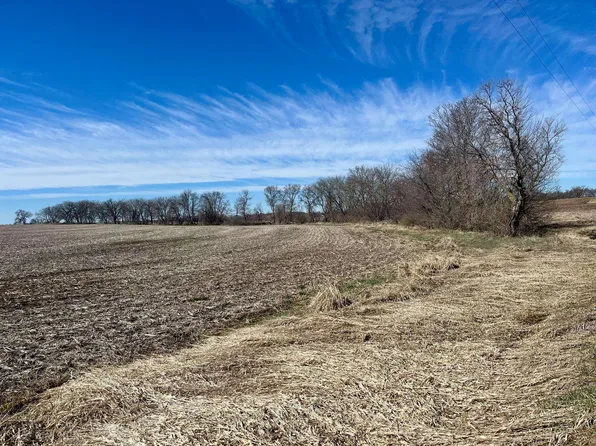 L1 Breyer Rd, Columbus, WI 53925