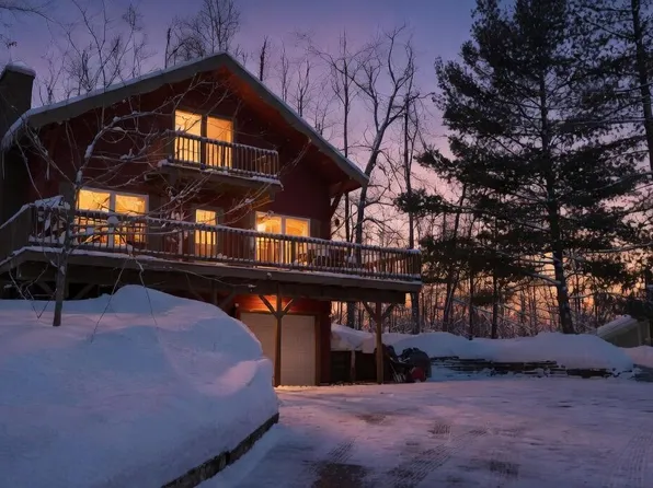 814 Timber Valley Rd, Gaylord, MI 49735