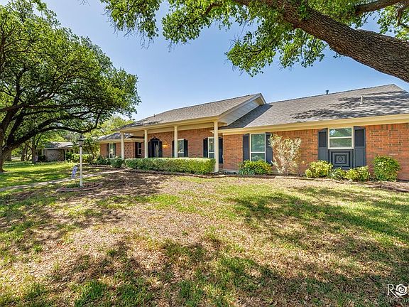 5th image of 2817 Briargrove Ln