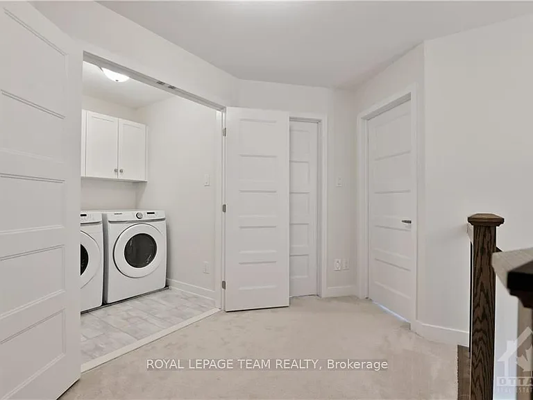 54 Reynard Cres — Photo 17
