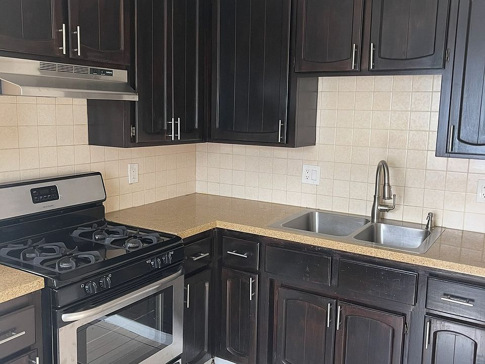 1st image of 338 S Argonaut St #2