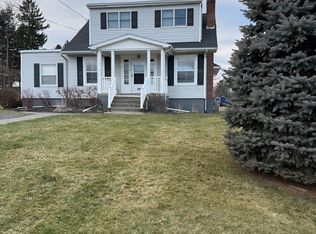 544 Old Loudon Rd #B, Cohoes, NY 12047