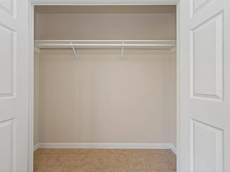 140 Marie St — Photo 33