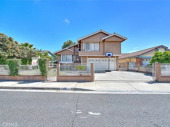 10 Skyline Ln, Pomona, CA 91766