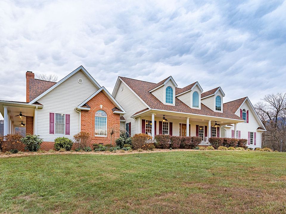 1st image of 40 Buckhill Ln