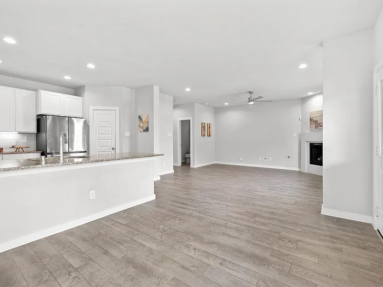 2311 Honey Heights Ln — Photo 15