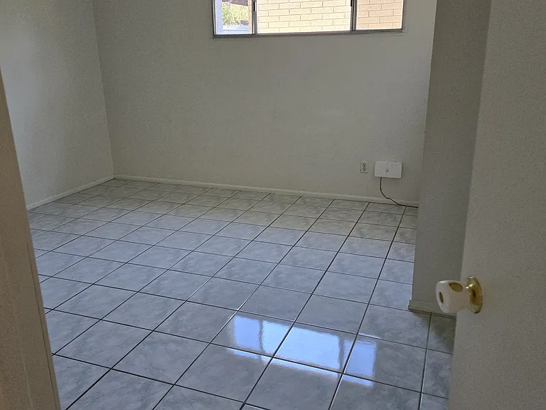 1144 E Palmcroft Dr — Photo 3