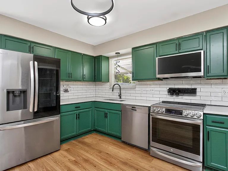 3153 Towne Village Rd — Photo 10