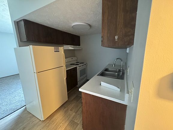 5th image of 341 S 27th St #10
