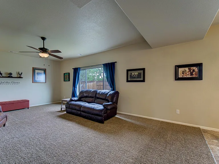 9711 Desert Lily Cir — Photo 41
