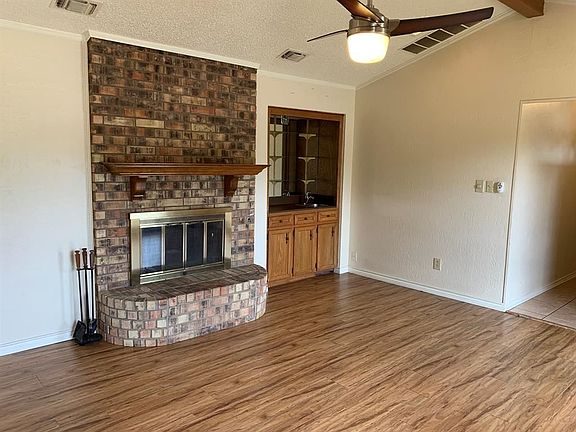 3rd image of 2227 Woodcreek