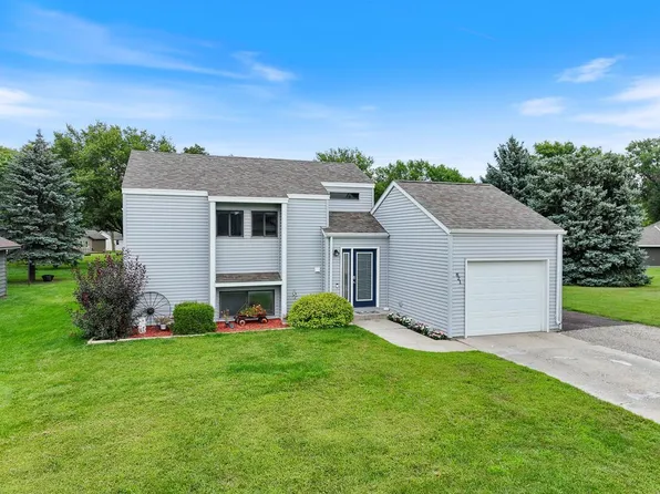 821 E Oak St, Redwood Falls, MN 56283