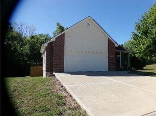 12809 E 48th St S #P9, Independence, MO 64055