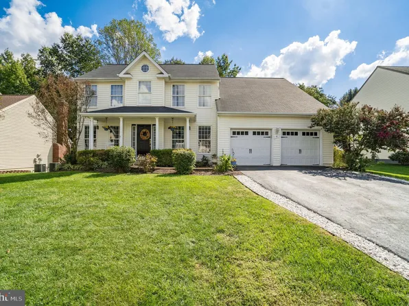 4 Barlow House Ct, Stafford, VA 22554