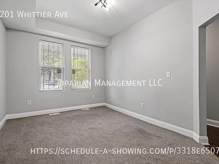 2201 Whittier Ave — Photo 5