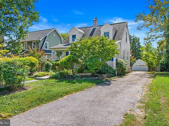 2nd image of 4211 Kensington Rd